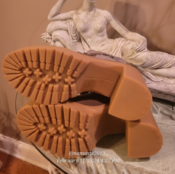 Dolce Vita Celida Ankle Heeled Combat Hiking Moto Boot Lug Sole Leather #724 - Picture 14 of 17